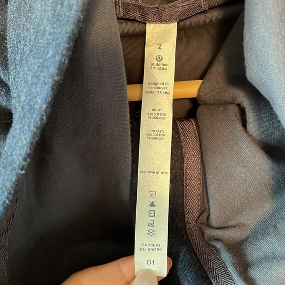 Lululemon Savasana Jacket/Wrap, Navy blue, Size 2 - Picture 3 of 12